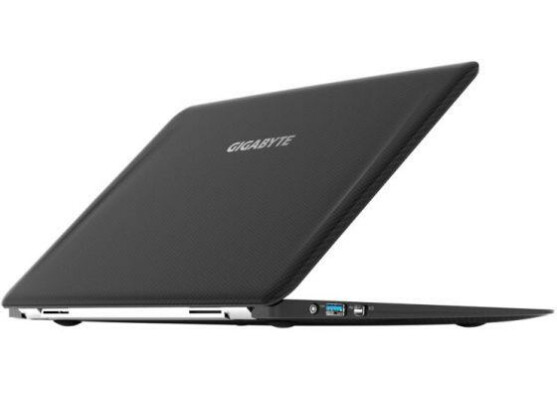 Die Hülle des Gigabyte X11 besteht komplett aus Kohlenstofffaser - das macht das Ultrabook leicht und stabil zugleich.