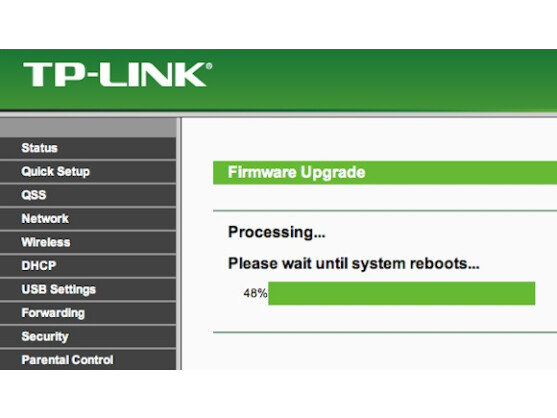 Die Installation von DD-WRT erfolgt ganz einfach über die alte Firmware des Routers.