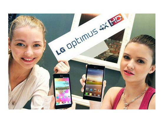 LG zeigt auf dem Mobile World Congress unter anderem sein Tegra 3-Handy LG Optimus 4X HD.