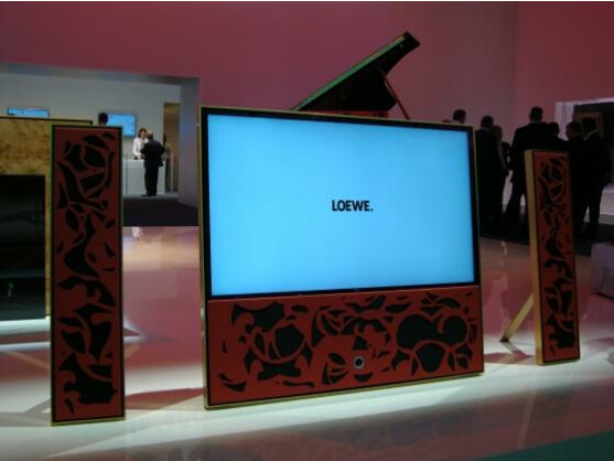 Der Loewe Reference ID beeindruckt vor allem durch sein Design.