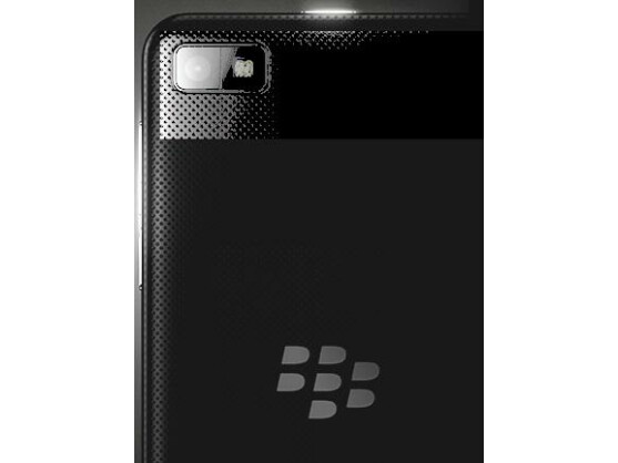 Das mehrfach von netzwelt nachbearbeite Bild zeigt die Rückseite eines kommenden BlackBerry 10-Smartphones.