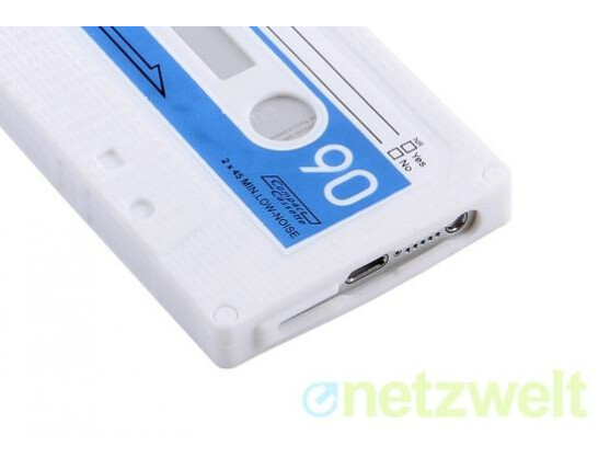 Für Nostalgiker gibt es die Hülle im Look einer alten Kassette.