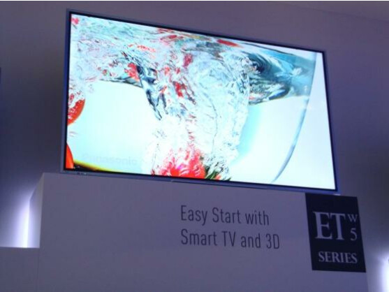 Panasonic zeigte einen LED-Fernseher mit 60 Zoll großem Bildschirm.