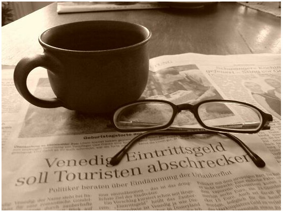 Die schwarz-gelbe Koalition will die Verbreitung von Zeitungsartikeln im Netz kostenpflichtig machen.