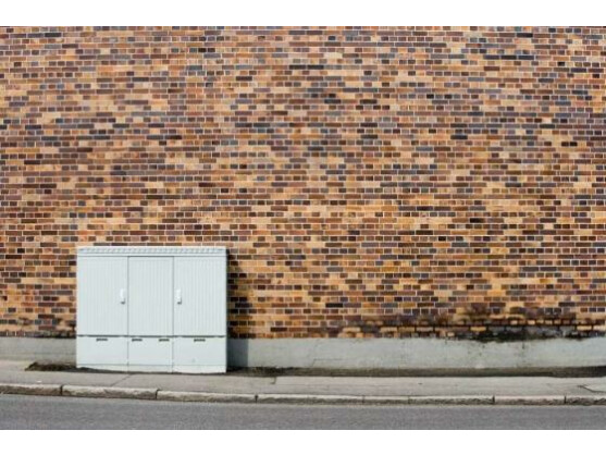 Solche Multifunktionsgehäuse dienen zur Verteilung von DSL-Kabeln. Der Ausbau der Leitungen kommt technisch an seine Grenzen.
