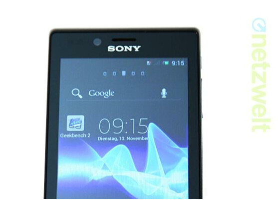 Das Sony Xperia J richtet sich an Einsteiger und kann im Test mit Design und Sprachqualität punkten.
