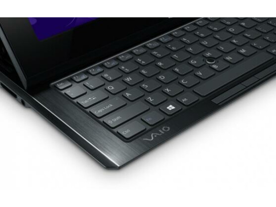 Die Tasten verfügen über großzügige Abstände zueinander. Auf der Tastatur ist daher flüssiges Schreiben möglich.