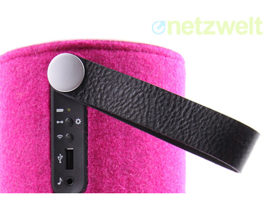 Ein Tragegurt für den mobilen Einsatz: Der AirPlay-Lautsprecher Libratone Zipp.