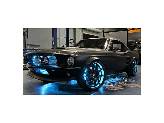 Voll vernetzt und per Smartphone steuerbar. Der Micro-Stang, ein Konzeptfahrzeug auf Basis des Ford Mustang.