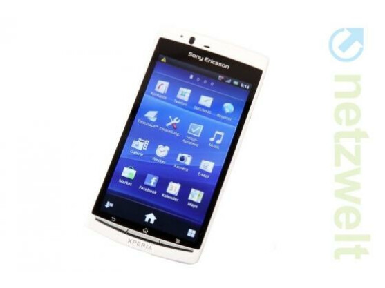 Das Xperia arc S gehört zu den ersten Xperia-Smartphones, die ein Update auf Android 4.0 erhalten.