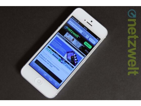 Anders als das iPhone 5 (Bild) soll der Nachfolger iPhone 5S mit einem Dual LED-Blitz ausgestattet sein.