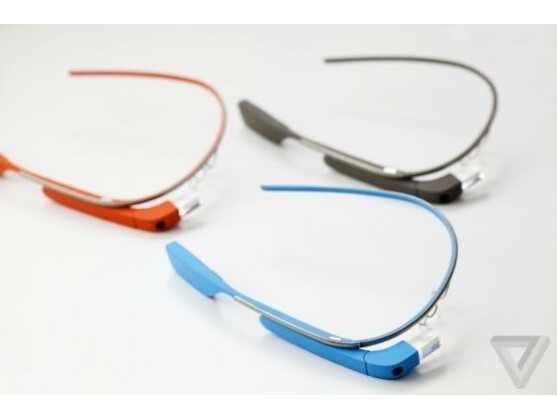 Bereits einige Entwickler können derzeit Google Glass testen.