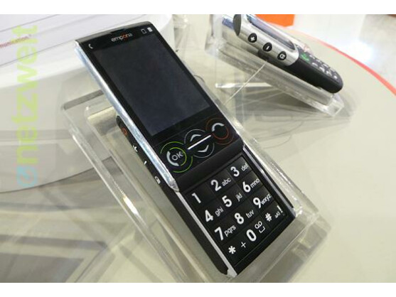 Das emporia Life Touch ist das erste Touchscreen-Smartphone des Senioren-Handyherstellers.