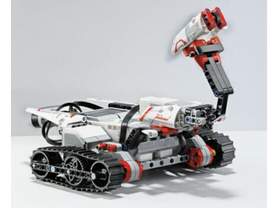 EV3 ermöglicht Anfängern und Hobby-Technikern die Konstruktion eines Roboters.