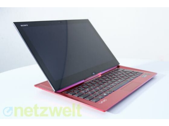 In der von netzwelt konfigurierten Version bewegt sich das Sony Vaio Duo 13 Red Edition auf die 3.000-Euro-Marke zu.