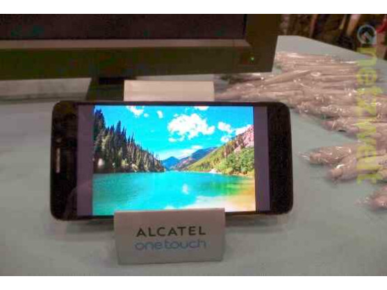 Quadcore CPU, LTE-fähig: das Alcatel One Touch Idol X.