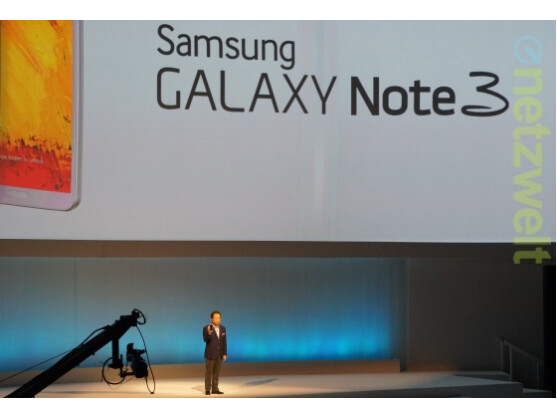 Samsung Mobile-Chef JK Shin präsentiert im Berliner Tempodrom das Galaxy Note 3.
