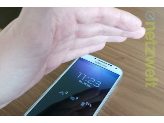 Viele Funktionen des Samsung Galaxy S4 lassen sich verwenden, ohne das Smartphone zu berühren.