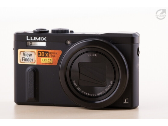 Kompaktkameras wie die Panasonic Lumix TZ61 eignen sich besonders für unterwegs.