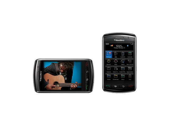 Der Sensor des Blackberry Storm erkennt, ob das Smartphone quer oder hochkant gehalten wird.