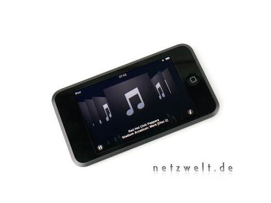Wer die eigene Musiksammlung nicht ordentlich pflegt, wird im Falle iPod Touch mit einer recht trostlosen Ansicht im Cover-Flow bestraft.