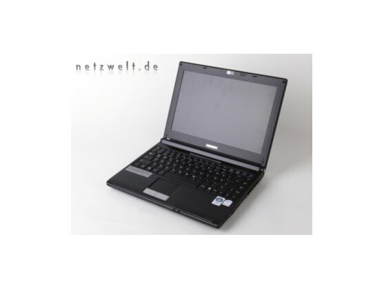 Akoya 96652: 12,1 Zoll und keine zwei Kilogramm Gewicht.