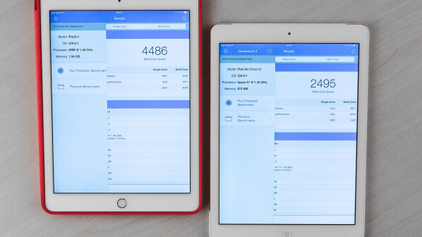 Das Apple iPad Air 2 (in der roten Hülle) übertrifft die erste Generation des iPad Air im Benchmarktest deutlich.