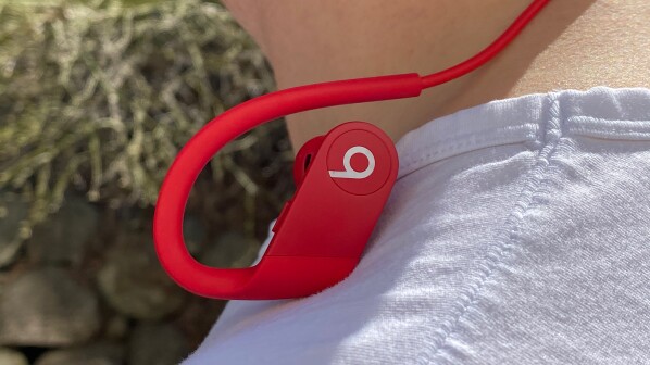 Beats Powerbeats 4: Apple will use similar sports headphones in the name of Apple AirPods X.