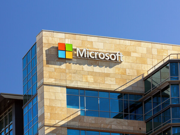 Microsoft warns of a serious security vulnerability in Windows 10.