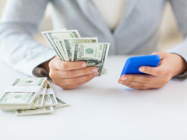 Make money with your phone? effective! We show you twelve apps that can increase your revenue.
