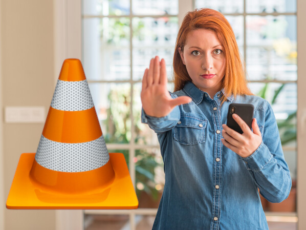   The VLC player has been stuck on Huawei devices since the end of July 2018. 