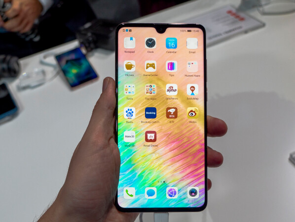 Das Mate 20 bietet nur eine winzige Einkerbung im Display.