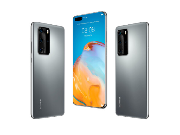 This is what the Huawei P40 Pro Plus 5G looks like.