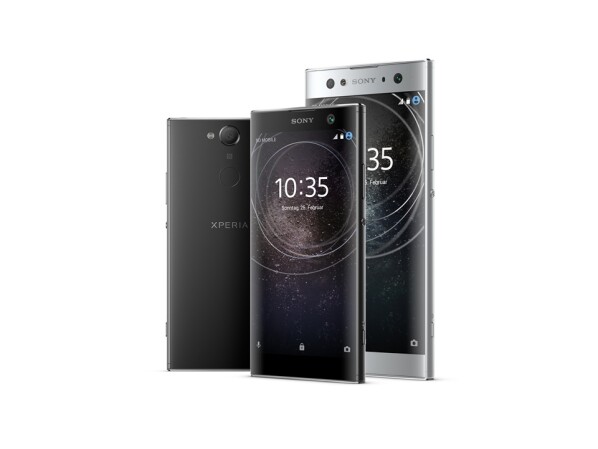 Sony zeigt drei neue Xperia-Smartphones auf der CES: Xperia L2 (links), das Xperia XA2 (Mitte) und das Xperia XA2 Ultra (rechts).