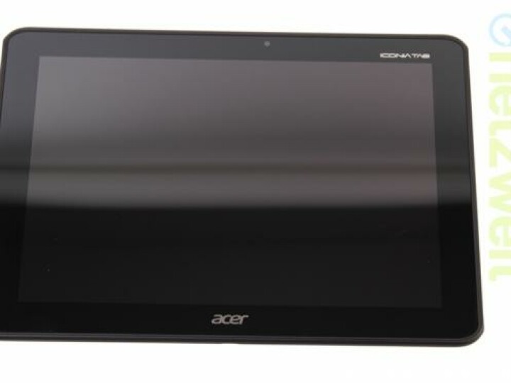 Das prinzipiell sehr gute Display könnte mehr Helligkeit vertragen. Auch spiegelt es stark