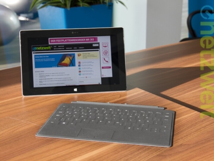 Im Tageslicht sieht das Touch Cover schnell schmutzig und alt aus.