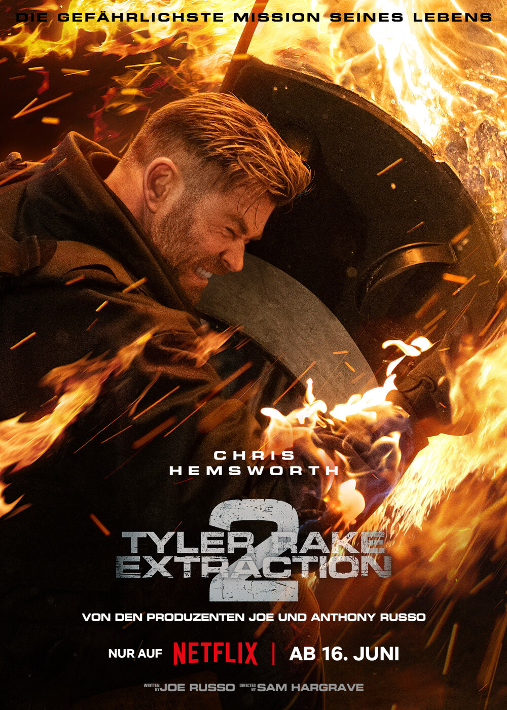 Affiche bourrée d'action avec Chris Hemsworth dans le rôle de Tyler Rake - Image 2 sur 3