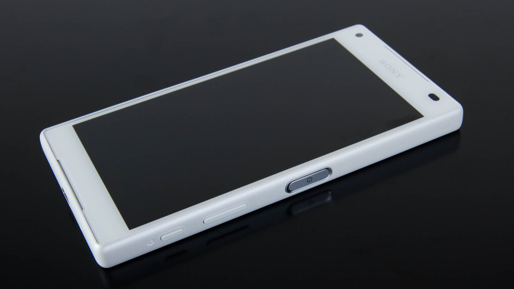 Sony Xperia Z5 Compact im Unboxing - Bild 7 von 7