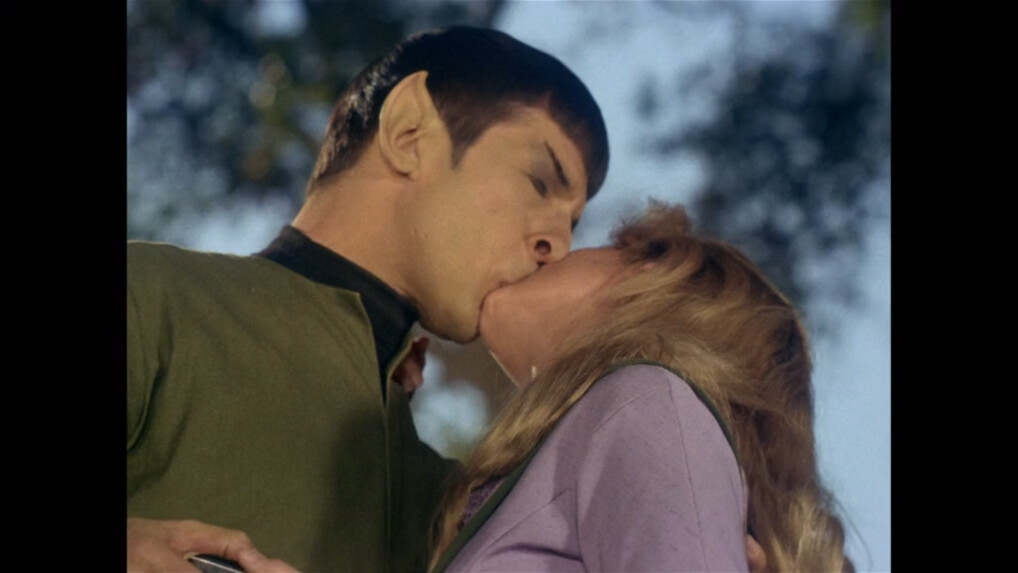 Spock as Casanova: Spock had something going on with these women - Image 4 of 7