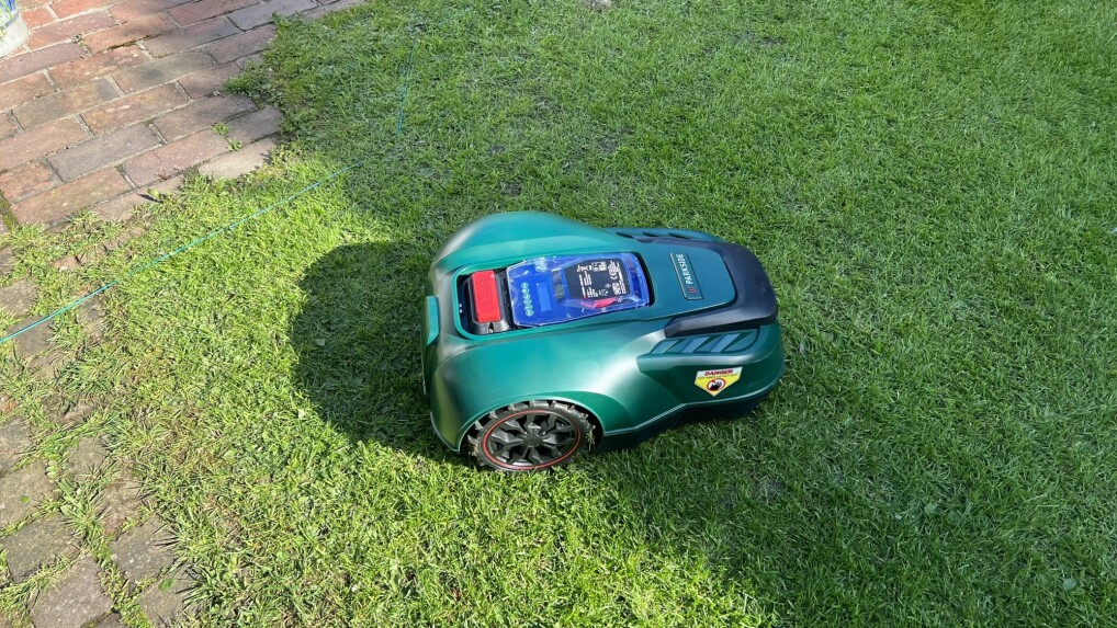 Der LidlMähroboter Parkside 20 V PMRA 20Li B2 im Test Das kann der