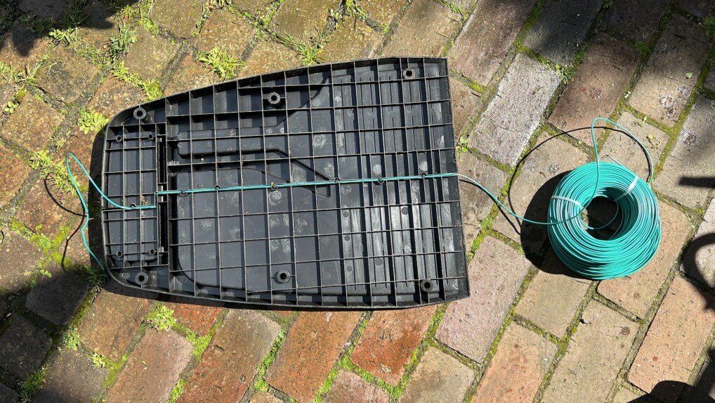 Der LidlMähroboter Parkside 20 V PMRA 20Li B2 im Test Das kann der
