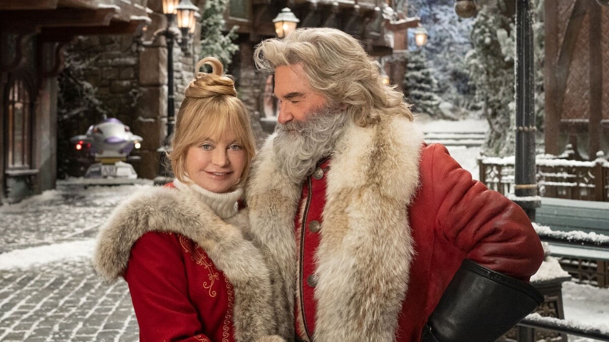 Kurt Russell y Goldie Hawn en la película navideña "Las crónicas navideñas 2"