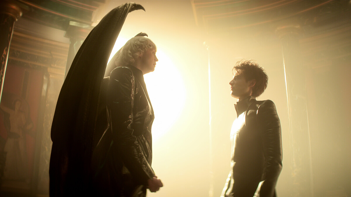 The Sandman Morpheus y Lucifer, el gobernante del infierno, se enfrentan.