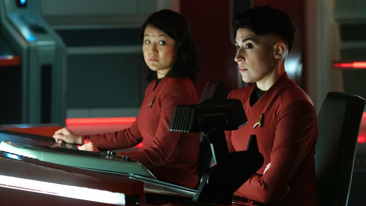 Star Trek Strange New Worlds Season 2: In Episode 1 "The broken circle" Ortega's (Melissa Navia) doesn't wear a seatbelt.