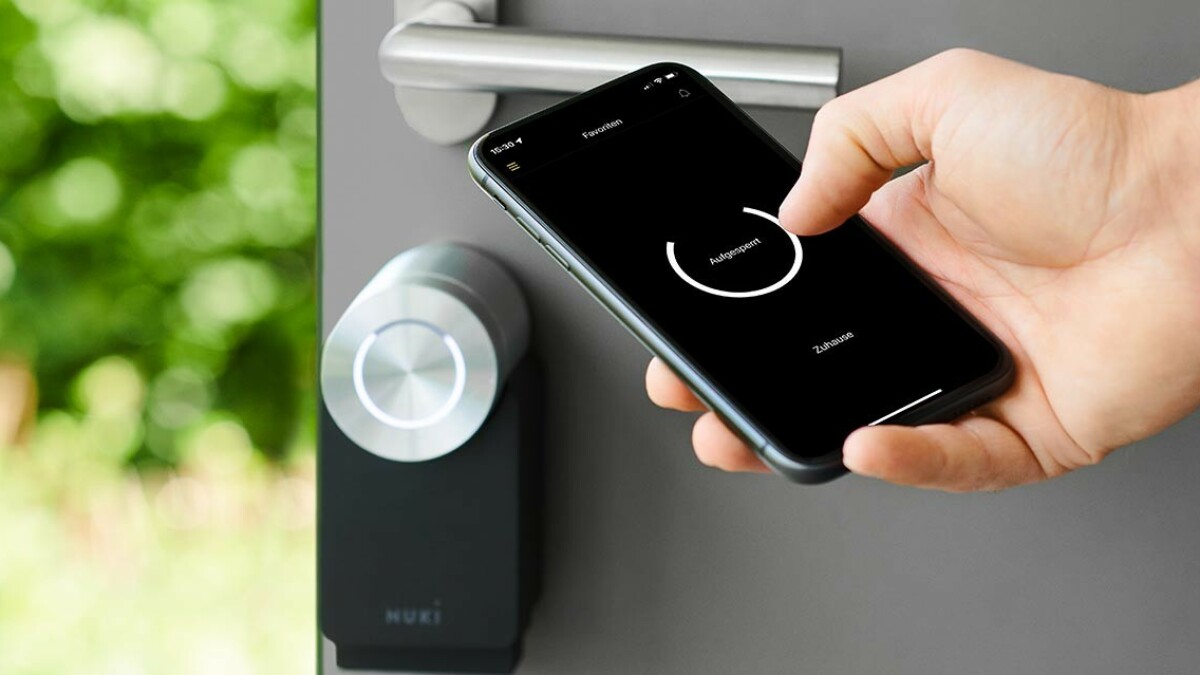 With the Nuki Smart Lock you are particularly safe and protect your smart home.