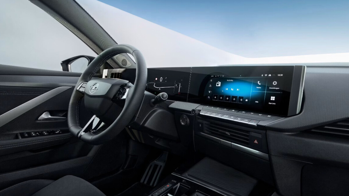 Der Trick heißt Tageszulassung: Opel Astra Sports Tourer mit Automatik ...