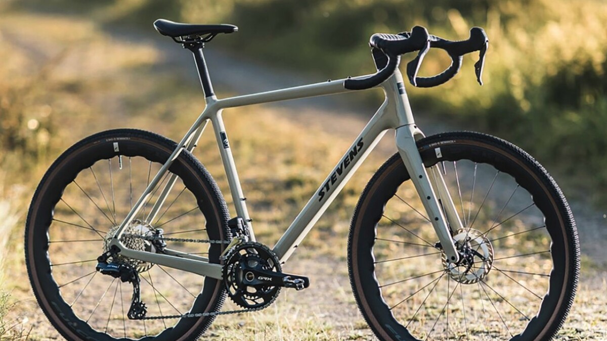 Neues Gravelbike von Stevens: Nur 8,5 Kilogramm, elektronische Schaltung,  Platz frs Gepck | NETZWELT