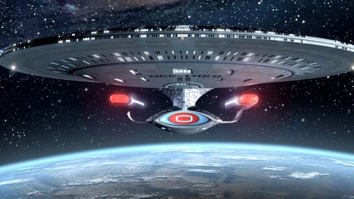 Starship Enterprise - The Next Century: The USS Enterprise NCC-1701-D