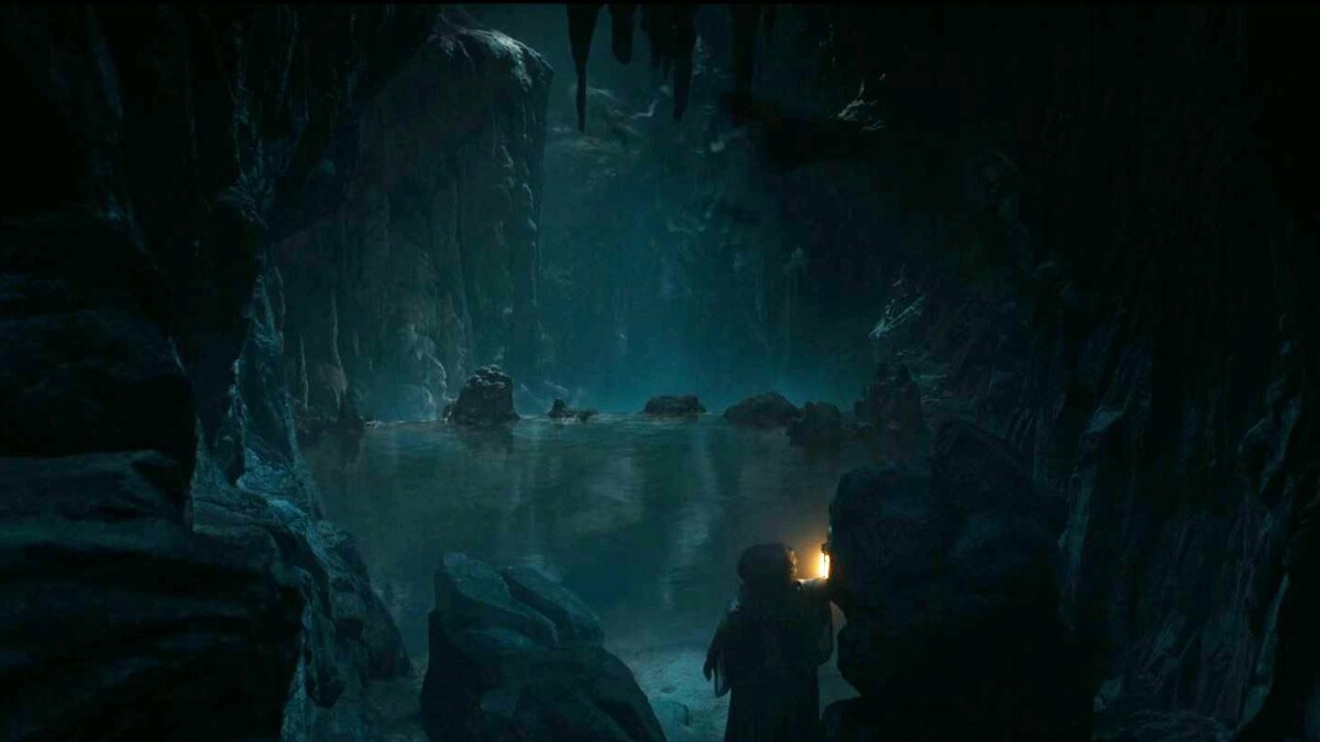 Der Herr der Ringe - Die Ringe der Macht: Disa stolpert in eine dunkle Höhle