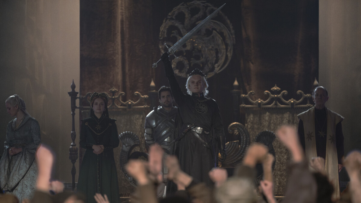 La Maison du Dragon - Épisode 9 : Aegon II Targaryen a été couronné.